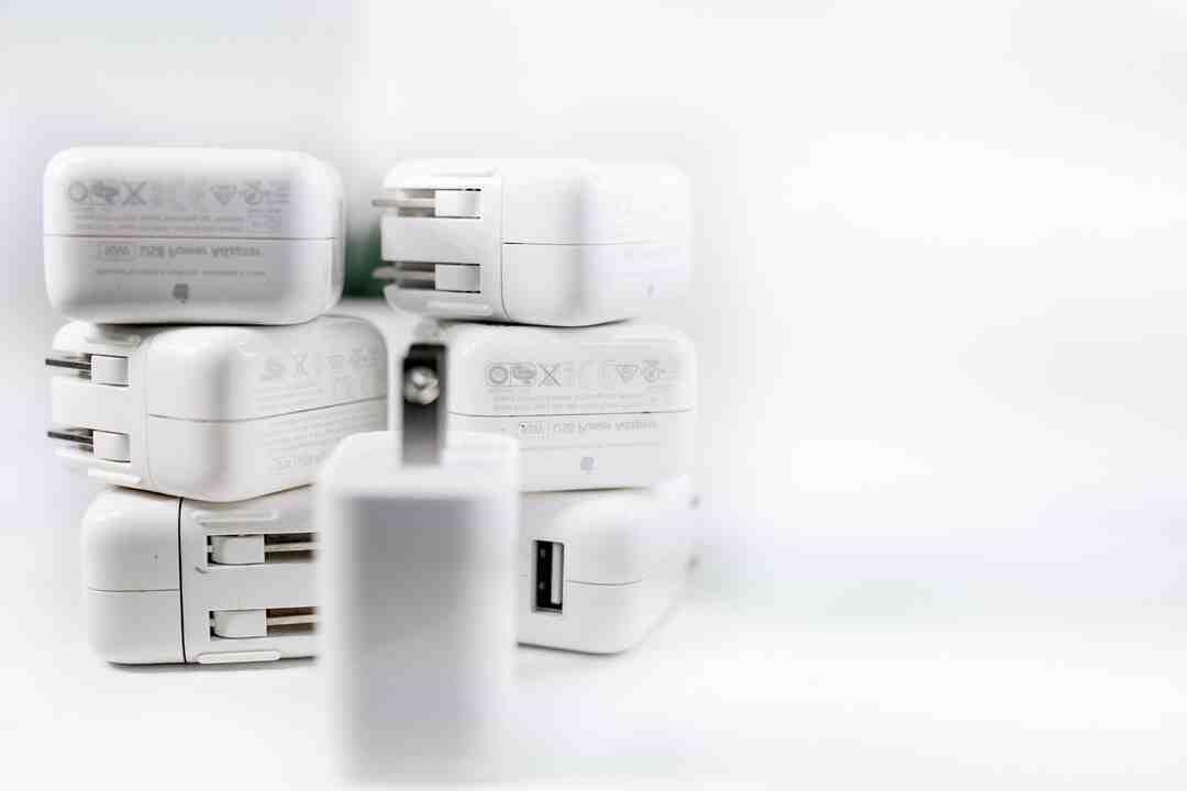 Comment charger iPhone 13 première fois ?