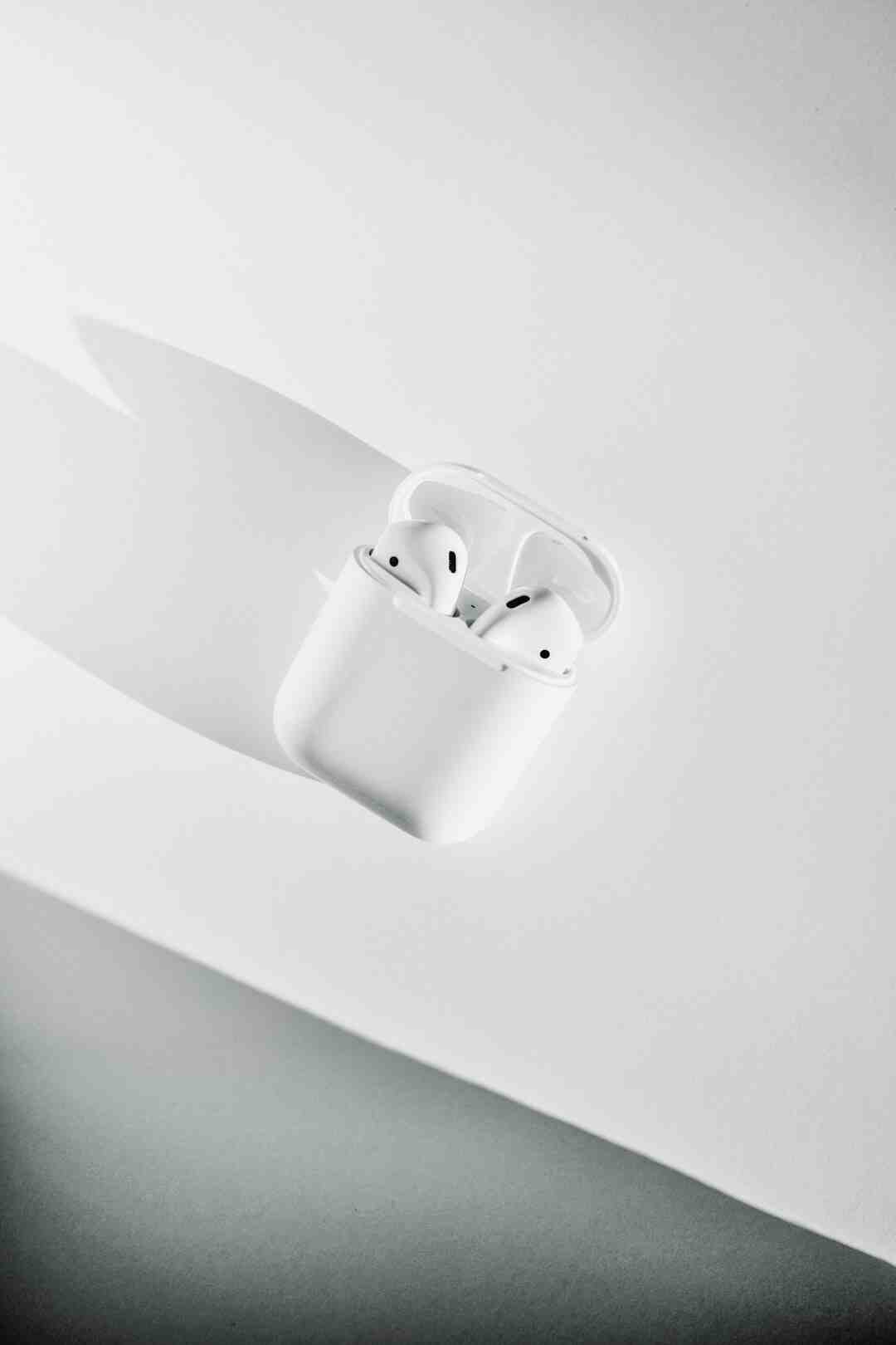 Comment nettoyer la grille de ses AirPods ?