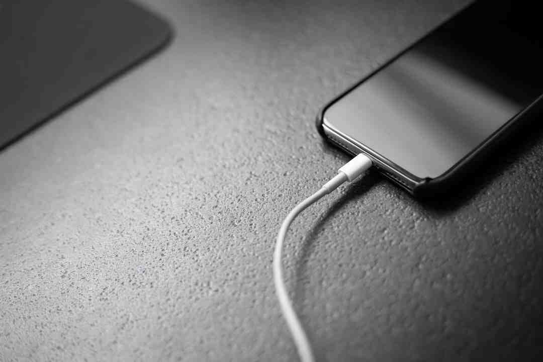 Comment nettoyer le port de charge ?