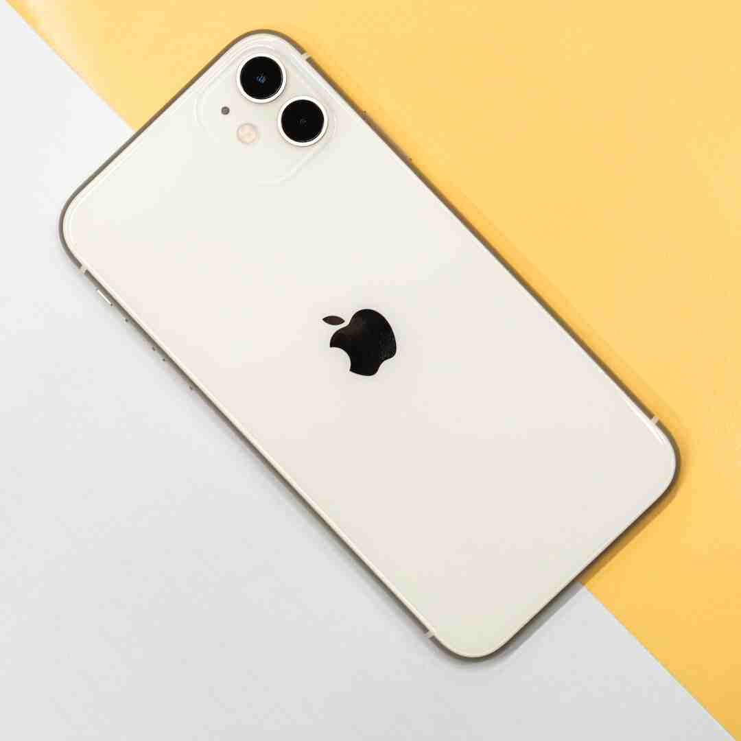 Est-ce que l'iPhone SE 2020 va dans l'eau ?