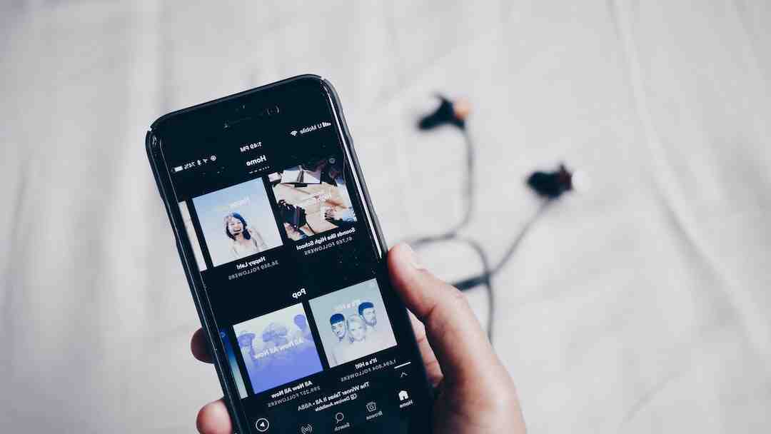Pourquoi mon iPhone ferme les application tout seul ?